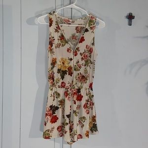 Like new Floral romper